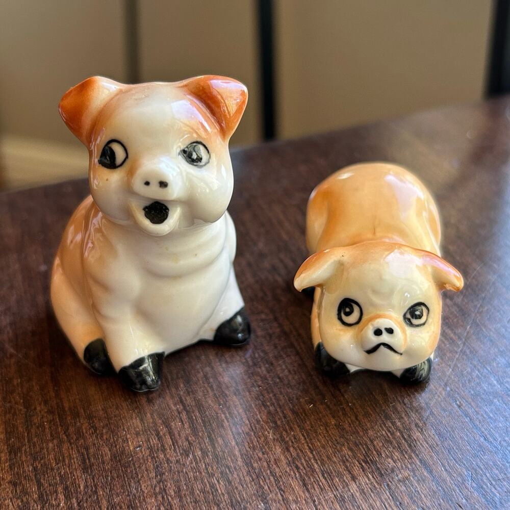 Vintage LIPCO Bone China Pig Figurines Lot of 2 Taiwan